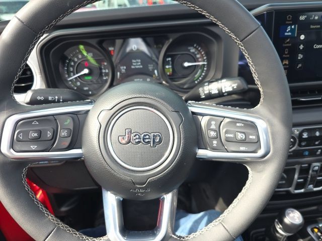 Used 2025 Jeep Wrangler Unlimited Sahara w/ Safety Group AWD/4WD image 22