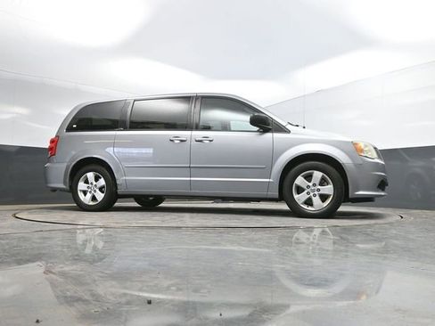 Used 2013 Dodge Grand Caravan SE FWD image 44