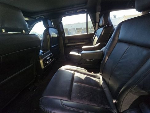 Used 2020 Ford Expedition XLT w/ Equipment Group 202A image 5