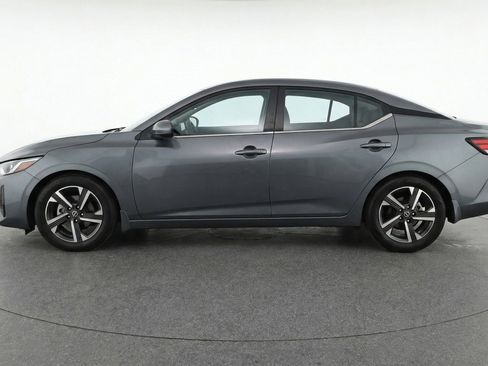 Used 2025 Nissan Sentra SV image 5