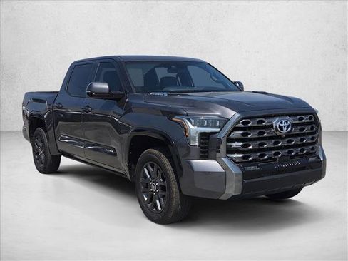 Used 2023 Toyota Tundra Platinum AWD/4WD image 3