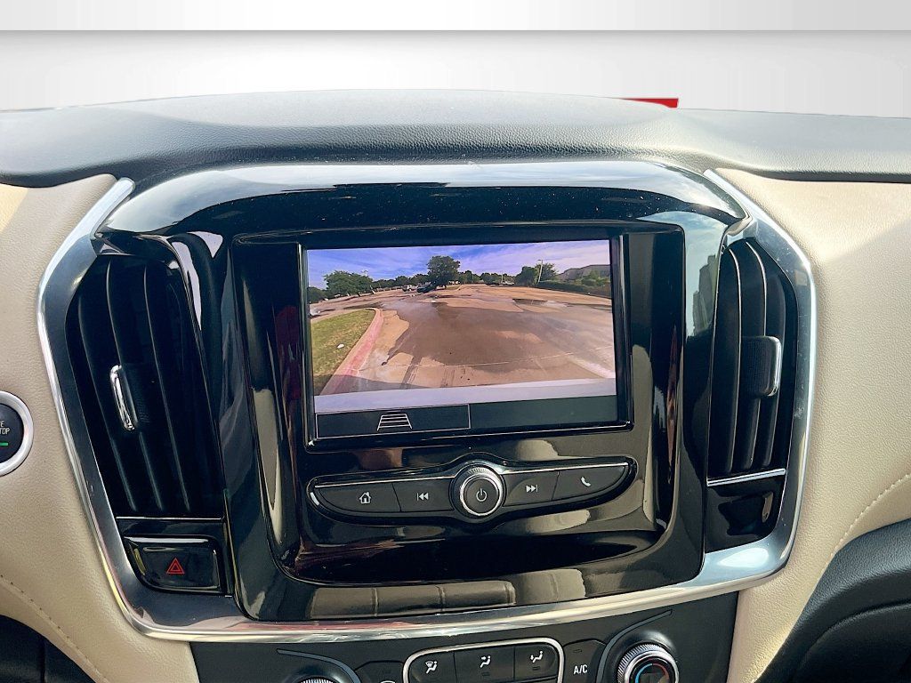 Used 2023 Chevrolet Traverse LS w/ Safety Package FWD image 13