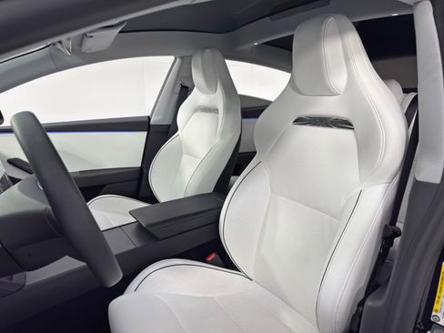 Used 2024 Tesla Model 3 Performance image 43