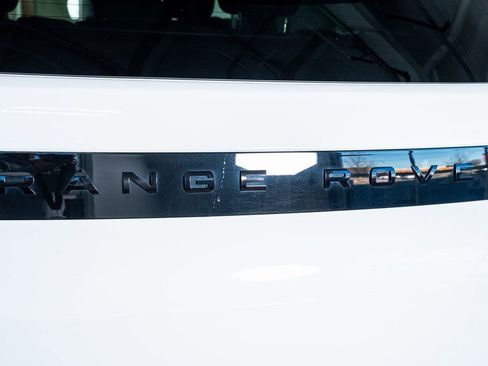 Used 2024 Land Rover Range Rover Sport Dynamic SE image 28