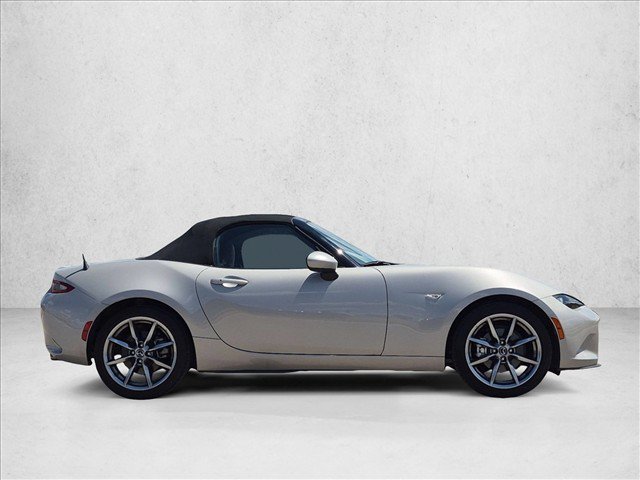 Used 2023 MAZDA MX-5 Miata Grand Touring RWD image 4