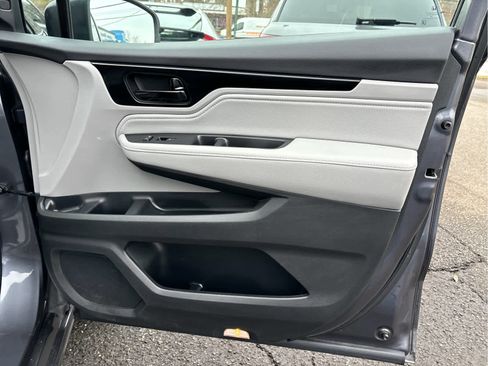 Certified 2023 Honda Odyssey Touring image 27