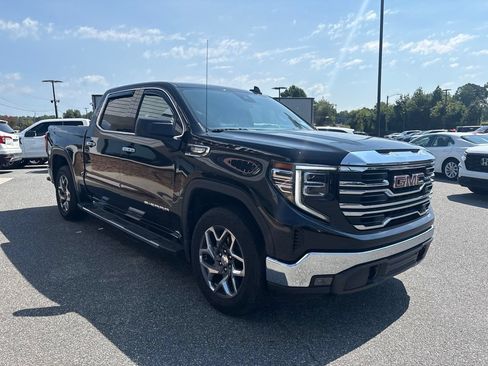 Used 2022 GMC Sierra 1500 SLT AWD/4WD image 11