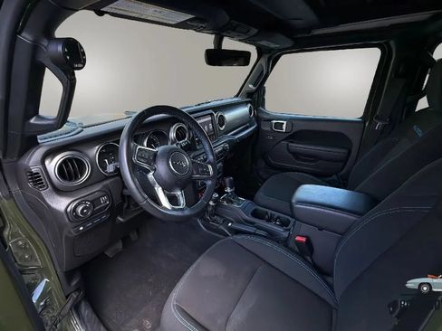 Used 2023 Jeep Wrangler Unlimited Rubicon 4xe w/ Cold Weather Group AWD/4WD image 11