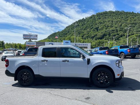 New 2026 Ford Maverick XLT w/ Equipment Group 301A AWD/4WD image 5