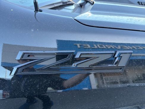 Used 2025 Chevrolet Silverado 1500 Custom Trail Boss w/ Dark Appearance Package image 4