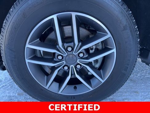 Certified 2022 Jeep Grand Cherokee Limited image 9