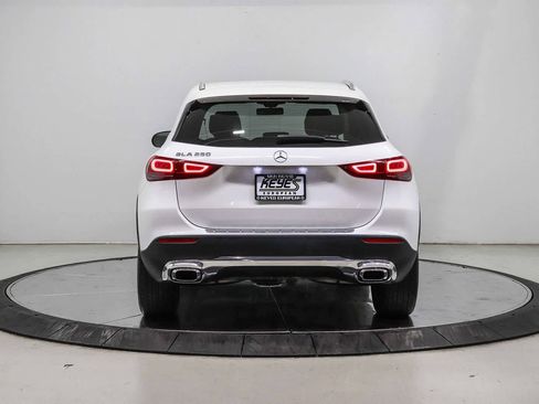 Used 2023 Mercedes-Benz GLA 250 image 3
