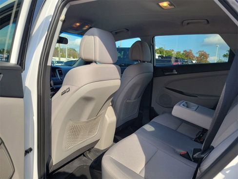 Used 2018 Hyundai Tucson SEL image 10