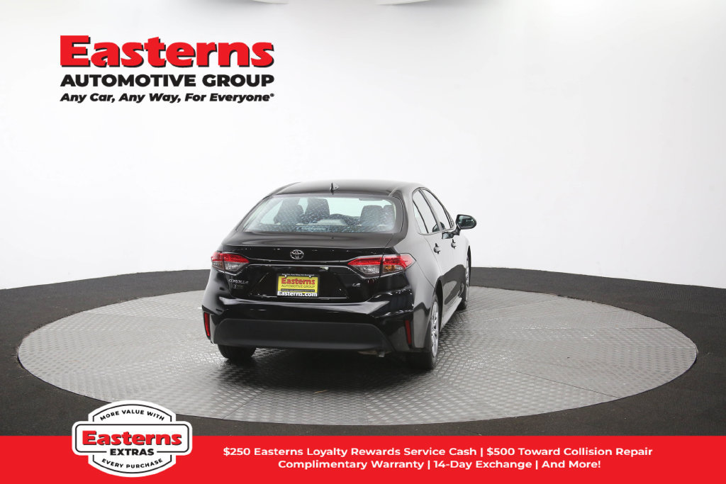 Used 2026 Toyota Corolla LE FWD image 39