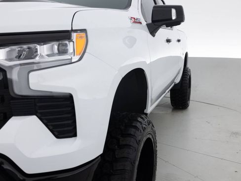 Used 2024 Chevrolet Silverado 1500 LT Trail Boss w/ LT Trail Boss Premium Package image 12