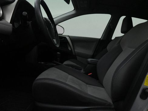 Used 2013 Toyota RAV4 XLE FWD image 15