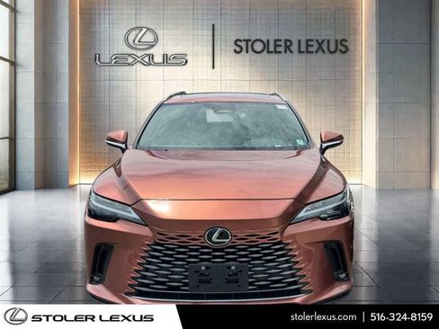 Used 2025 Lexus RX 350 Premium w/ Accessory Package AWD/4WD image 2