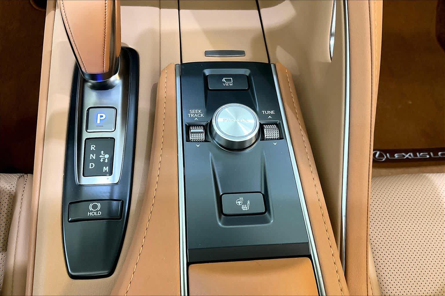 Used 2026 Lexus LC 500 Convertible w/ Touring Package RWD image 32