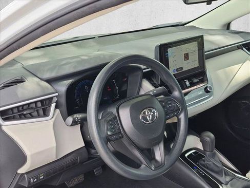 Used 2026 Toyota Corolla LE FWD image 10