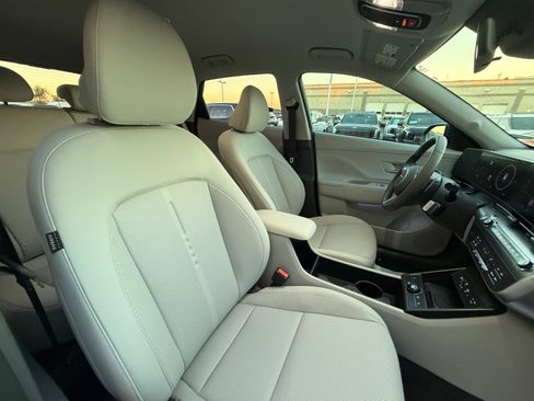 Certified 2026 Hyundai Kona SEL Premium image 18