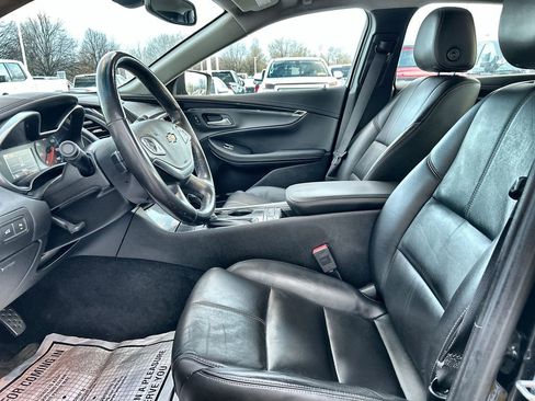 Used 2018 Chevrolet Impala LT image 21