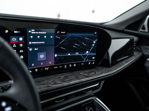 New 2025 Audi Q5 Premium Plus image 11