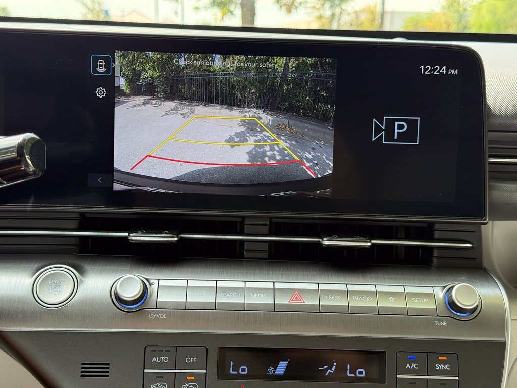 Used 2025 Hyundai Kona SEL FWD image 14