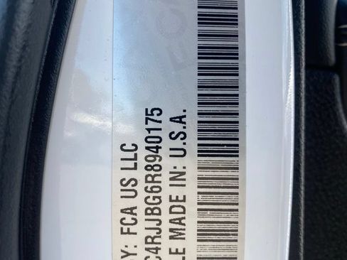 Certified 2024 Jeep Grand Cherokee L Limited RWD image 30