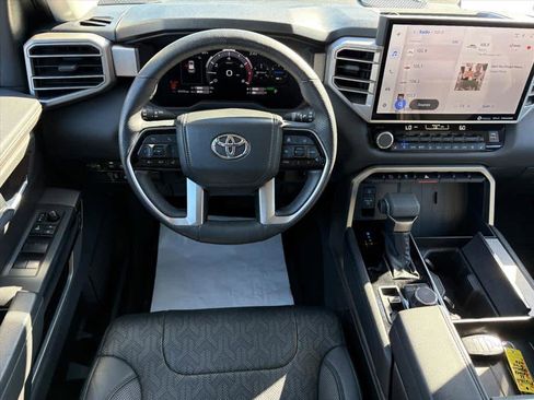 Used 2023 Toyota Sequoia Limited image 4