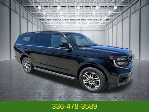 Used 2025 Ford Expedition Max Active AWD/4WD image 7
