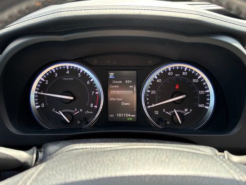 Used 2017 Toyota Highlander XLE FWD image 16