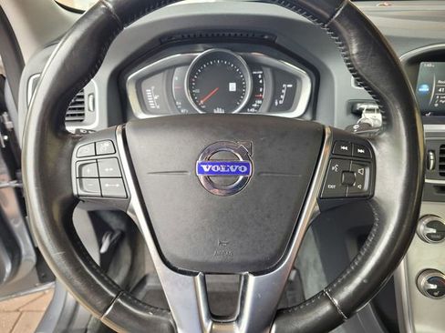 Used 2018 Volvo S60 T5 Inscription w/ Technology Package FWD image 28