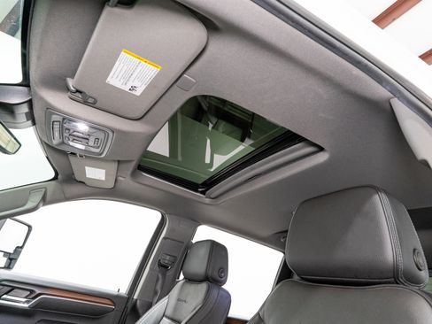 Used 2024 GMC Sierra 2500 Denali w/ Denali Reserve Package image 20