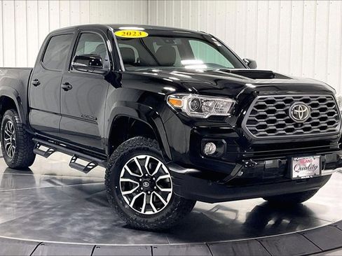 Used 2023 Toyota Tacoma TRD Sport w/ Advanced Technology Package AWD/4WD image 3