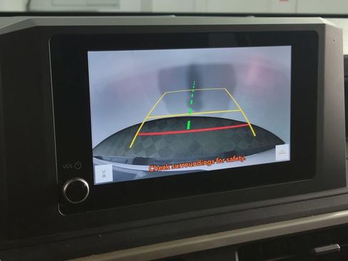 Used 2024 Toyota Tacoma SR image 18