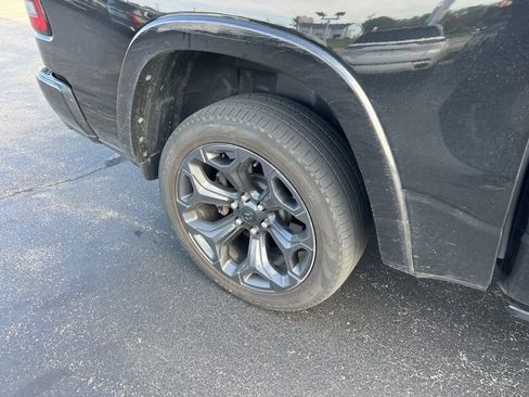 Used 2024 RAM 1500 Limited AWD/4WD image 3