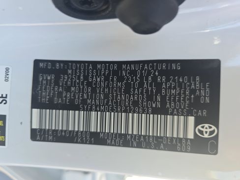 Used 2024 Toyota Corolla LE FWD image 30