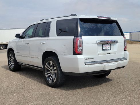 Used 2018 GMC Yukon Denali w/ Denali Ultimate Package image 3