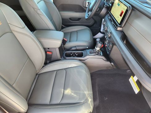 New 2026 Jeep Gladiator Mojave AWD/4WD image 13