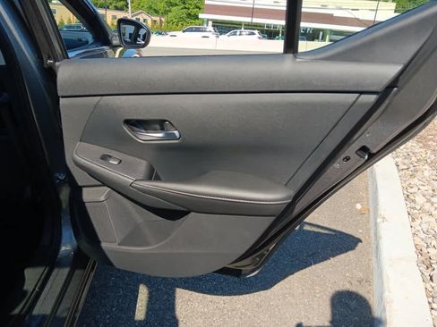 Used 2023 Nissan Sentra SV FWD image 29