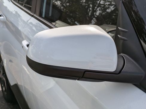 New 2026 Hyundai Venue SEL image 11