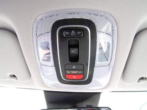 Used 2024 Hyundai Kona Limited AWD/4WD image 37