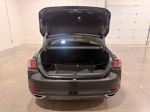 Used 2024 Lexus ES 350 w/ Premium Package image 9