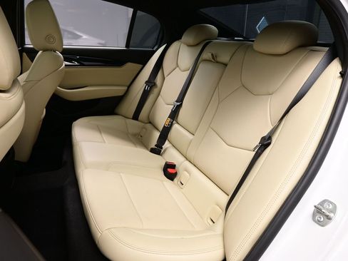 Used 2025 Cadillac CT5 Premium Luxury RWD image 27