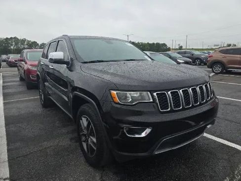 Used 2020 Jeep Grand Cherokee Limited w/ Luxury Group II RWD image 3