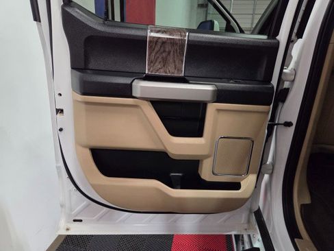 Used 2018 Ford F350 Lariat w/ Lariat Value Package image 35