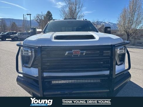 Used 2025 Chevrolet Silverado 3500 LTZ w/ LTZ Plus Package AWD/4WD image 15