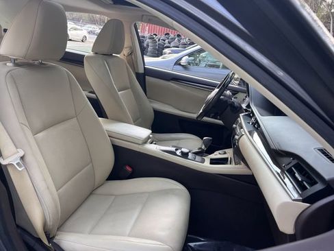 Used 2017 Lexus ES 350 w/ Premium Package FWD image 31