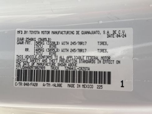 Used 2024 Toyota Tacoma SR image 12