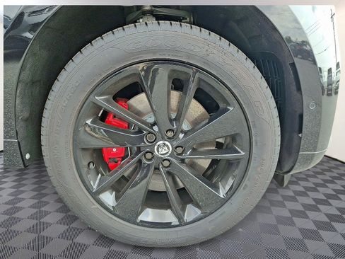 New 2026 Jaguar F-PACE R-Dynamic S image 8